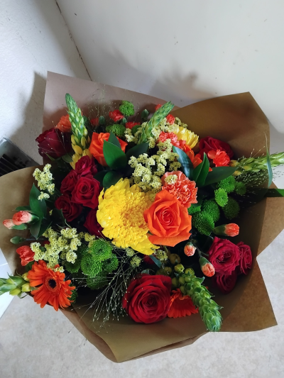 Wild Autumn - A delightful selection of Autumn flowers to make your recipient go Wow!